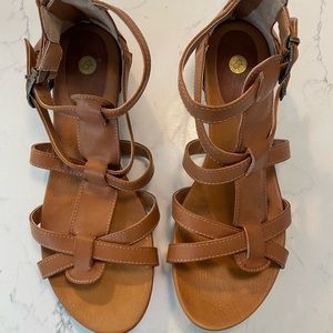 Wonen’s Gladiator Sandals Size 9.5 W